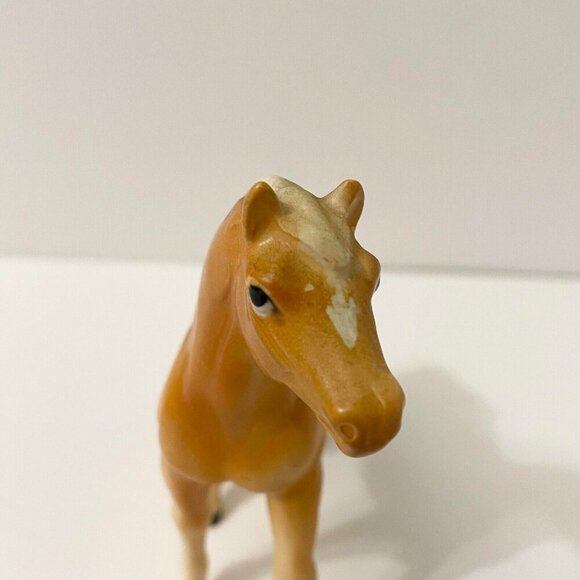Vintage Porcelain Horse Figurine 5 Inch Tall Made in Japan - Picture 5 of 16